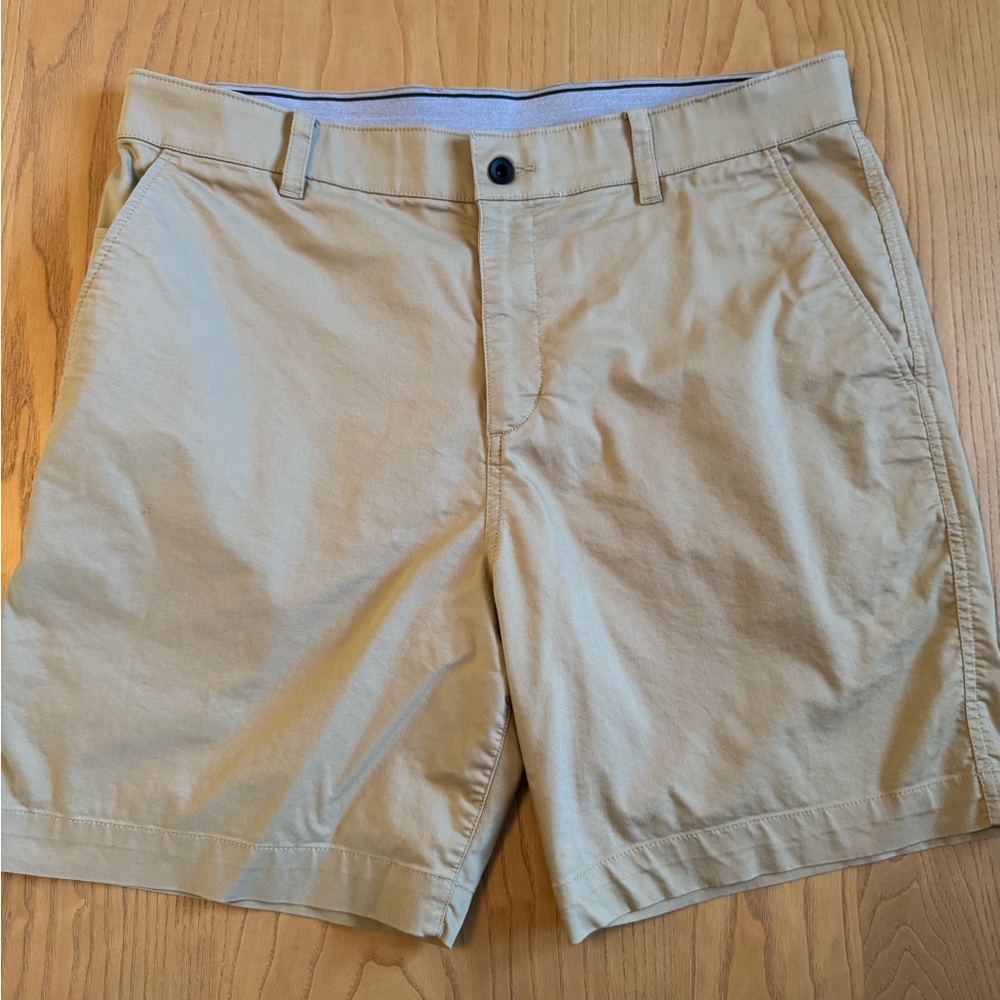 Nike Tan Flat Front Golf Shorts Dry Fit